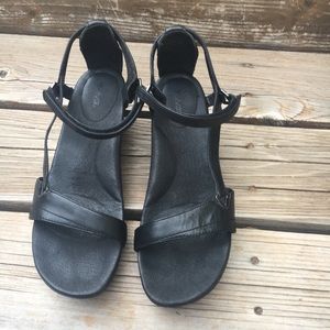Teva dressy leather sandals